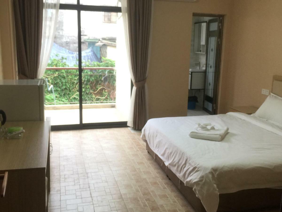 Golden Rooster Hotel Sihanoukville Ngoại thất bức ảnh