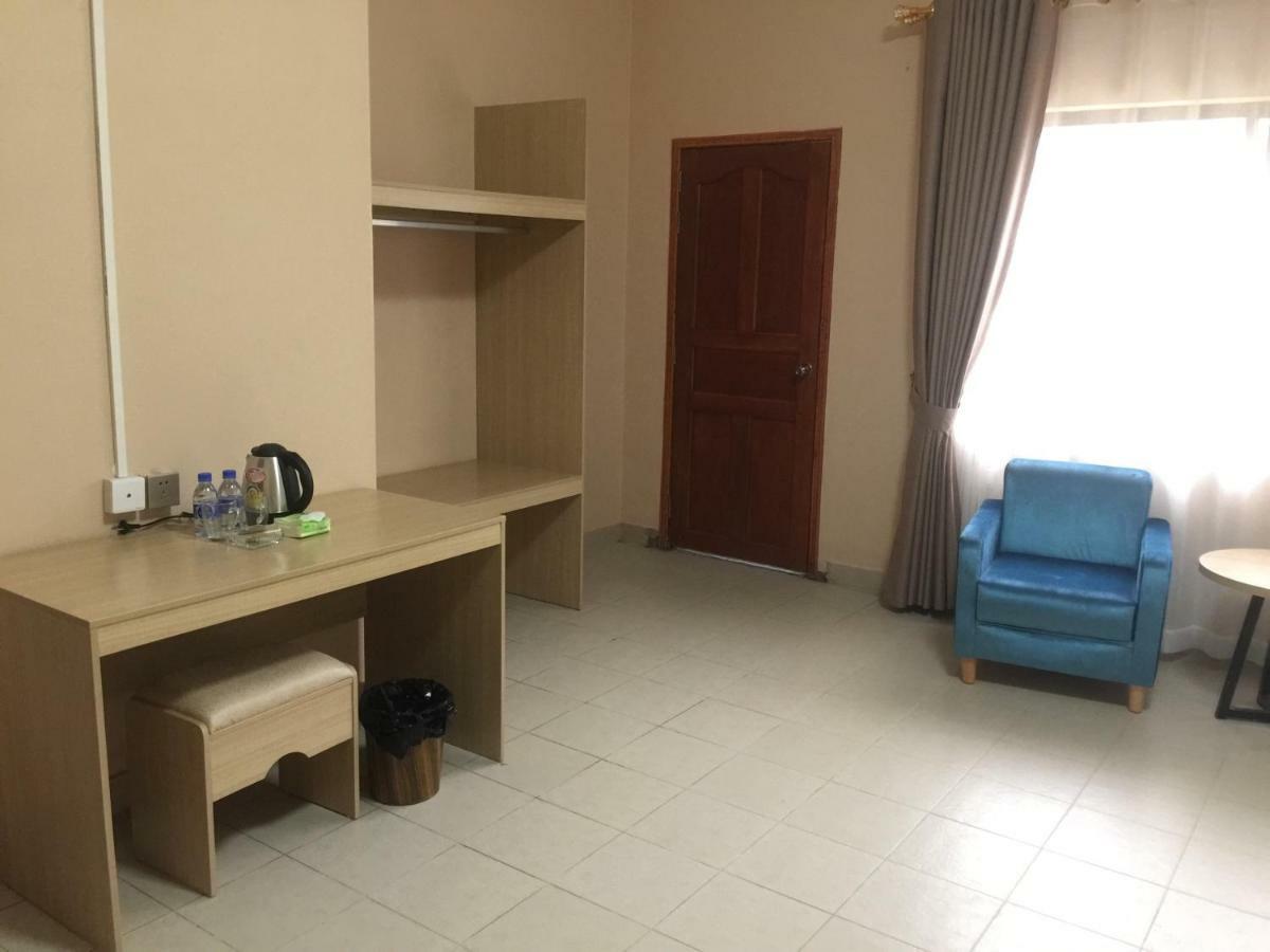 Golden Rooster Hotel Sihanoukville Ngoại thất bức ảnh