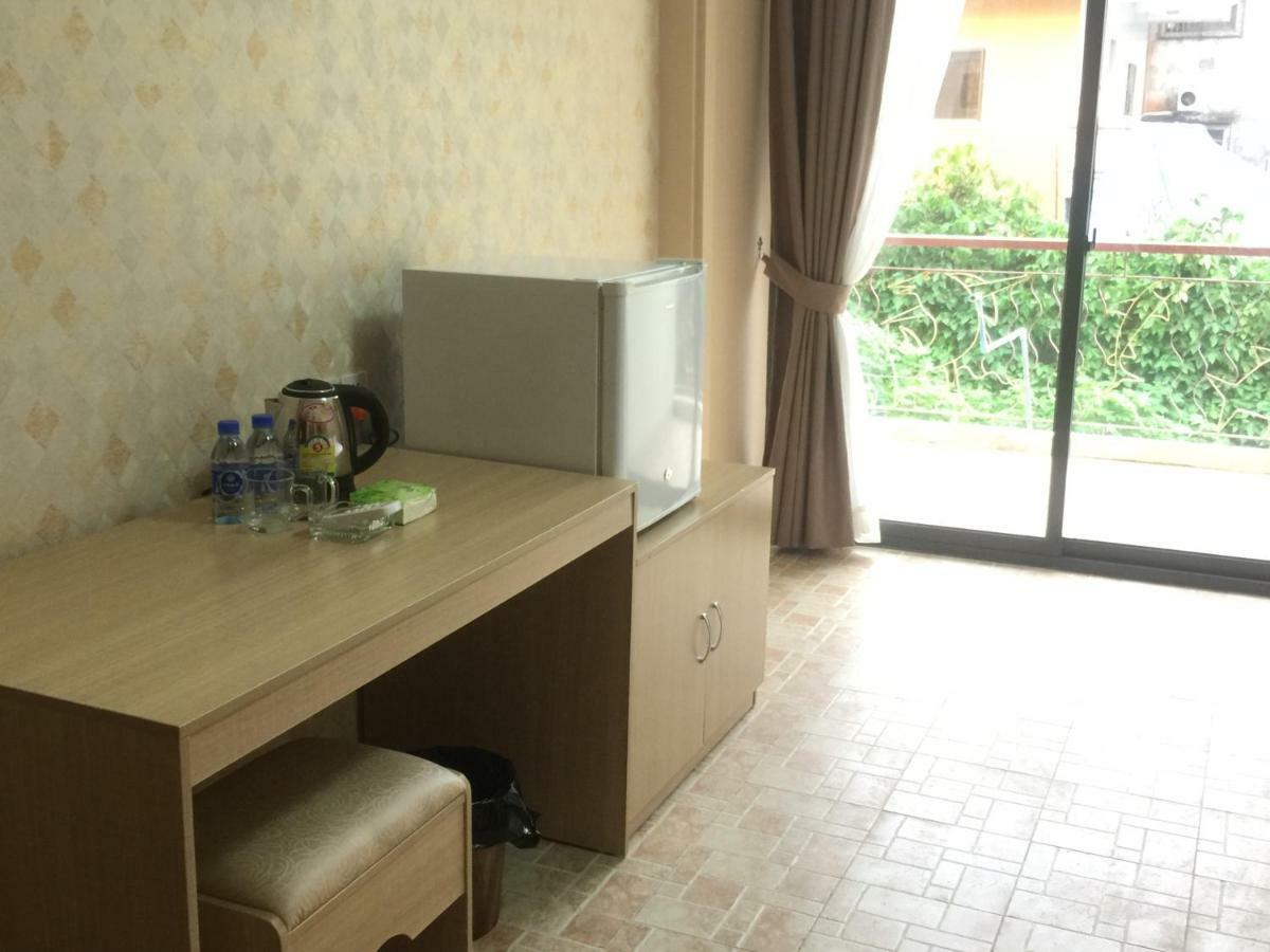 Golden Rooster Hotel Sihanoukville Ngoại thất bức ảnh